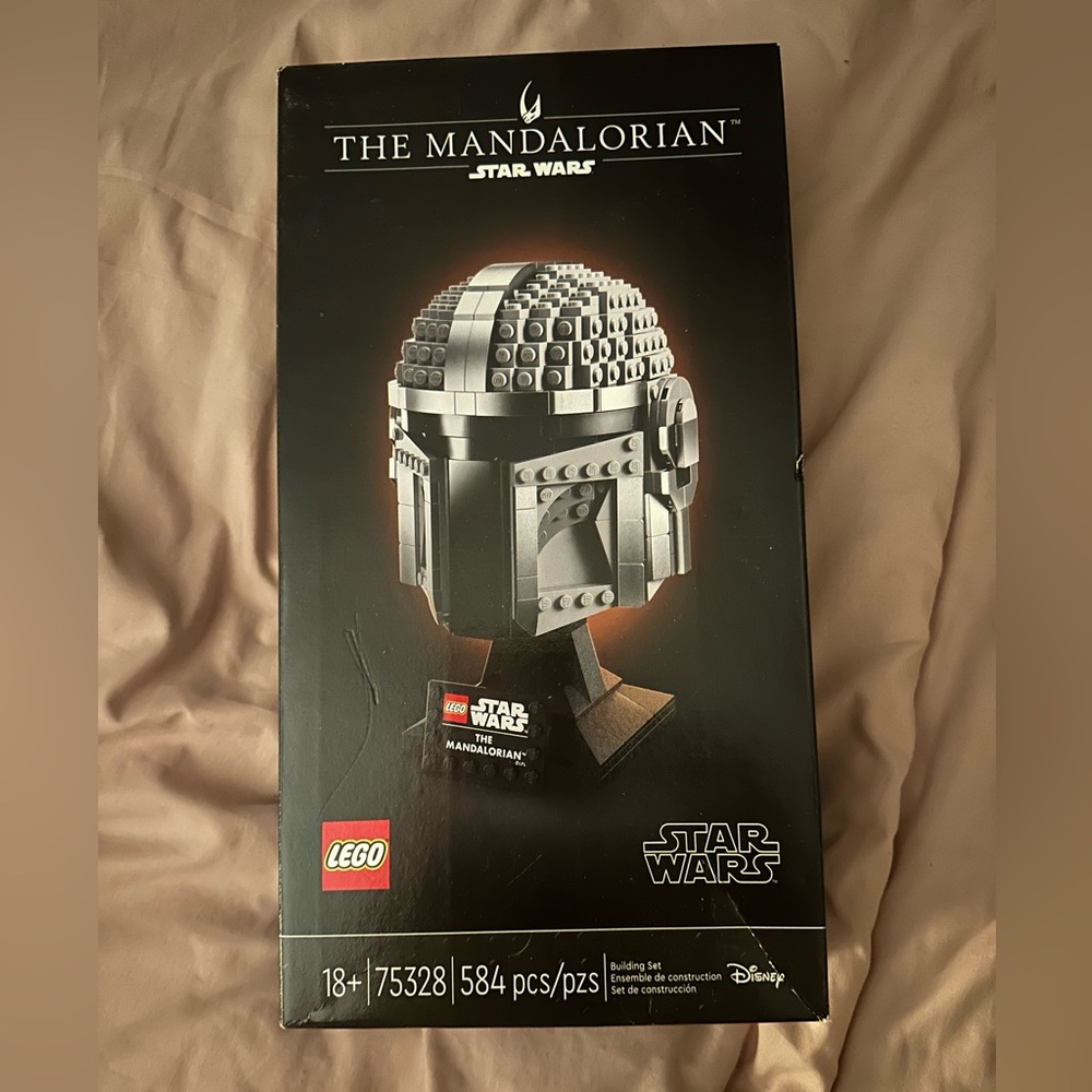 Mandalorian Lego Set NIB never been opened